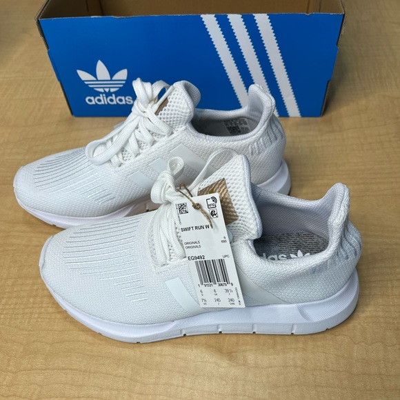 NEW Adidas Women’s Swift Run Shoes - Picture 6 of 12